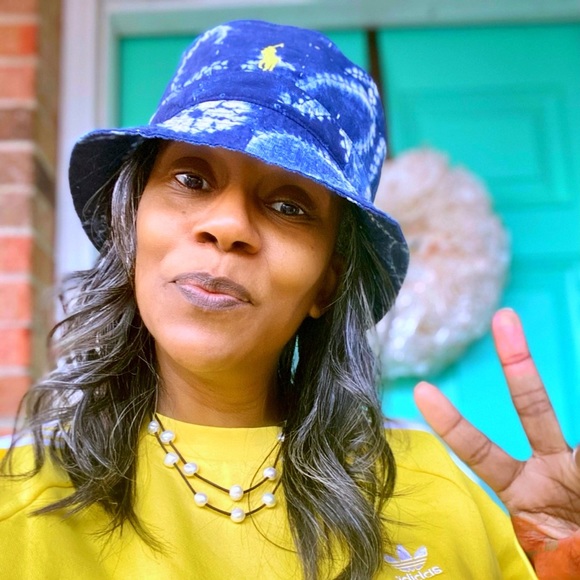 Meet your Posher, Rada - Picture 3 of 3